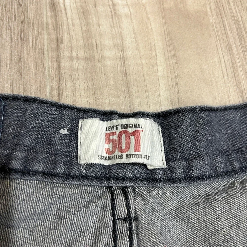 Levis 501 Mens 34x34 Faded Washed Black Charcoal Jeans Straight Leg Button Fly
